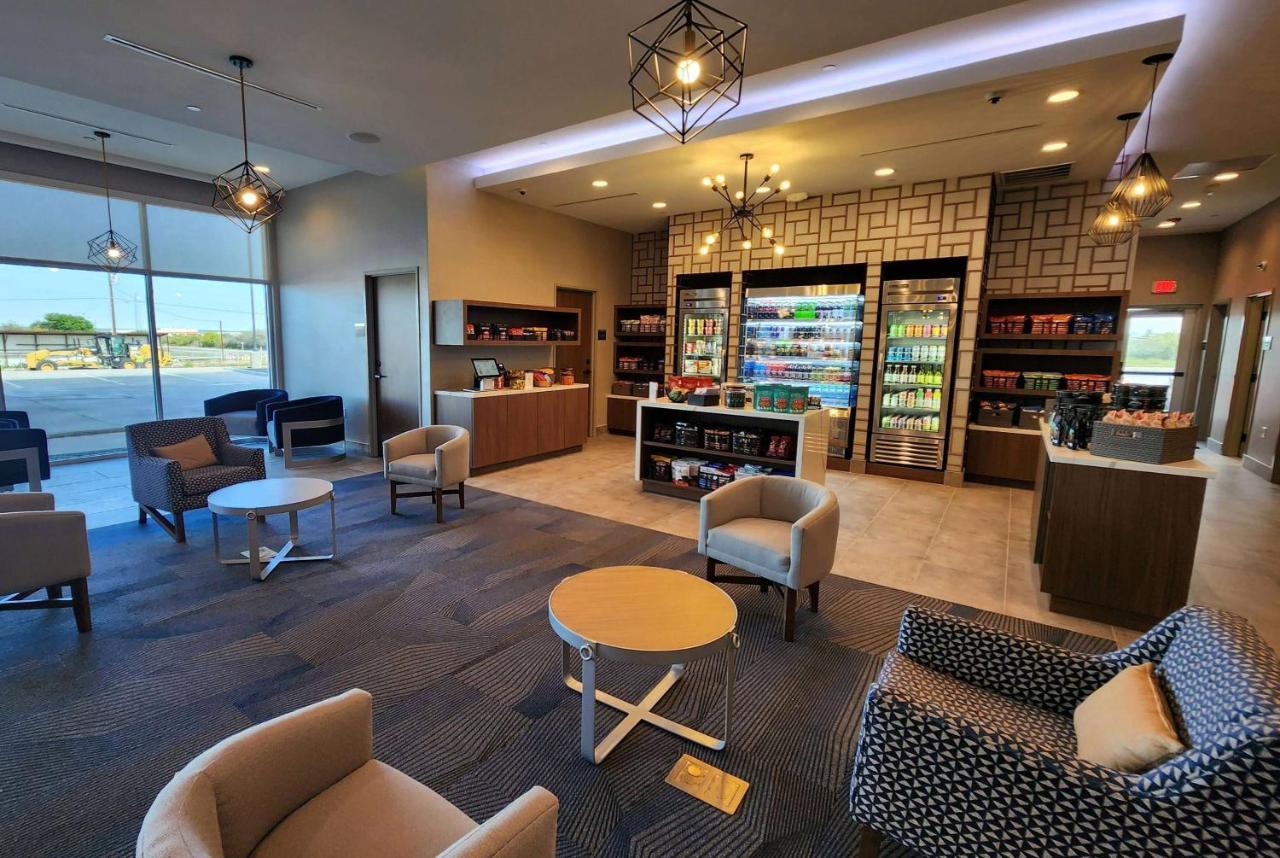 Hawthorn Suites By Wyndham Del Rio Extérieur photo